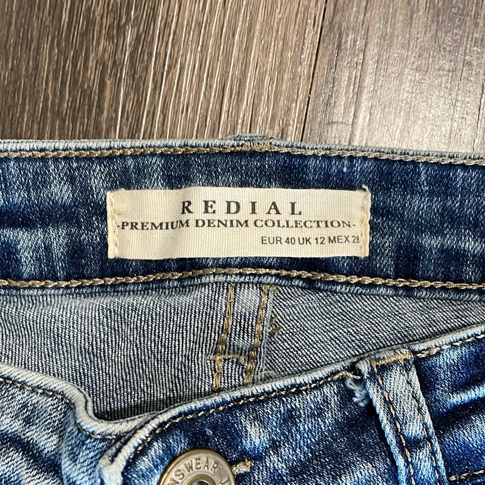 Redial - Picture 4 of 9